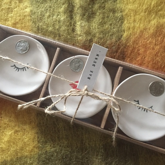 NWT Rae Dunn plates - Picture 6 of 6